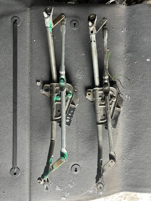 Трапеция дворников на AUDI