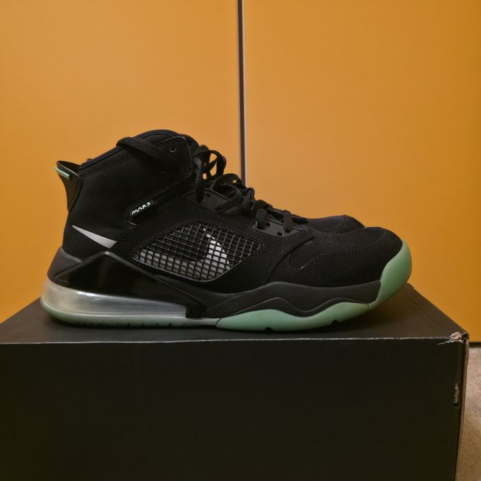 Nike Jordan Mars 720