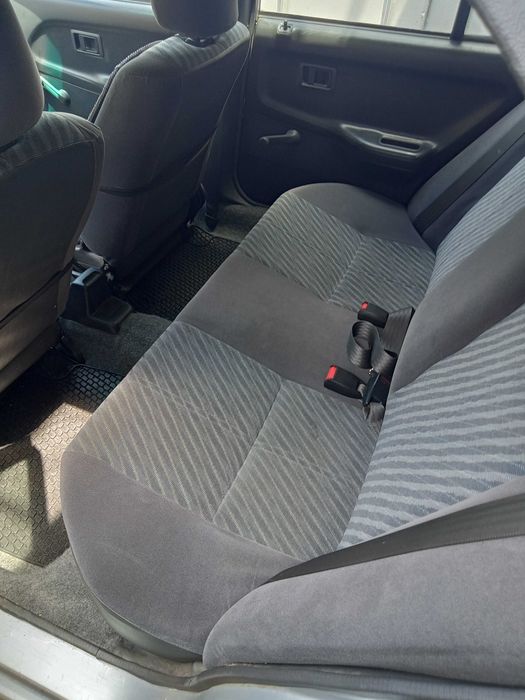 Продавам лек автомобил Honda City 1,3(1343куб.см.) 95к.с.-Седан.