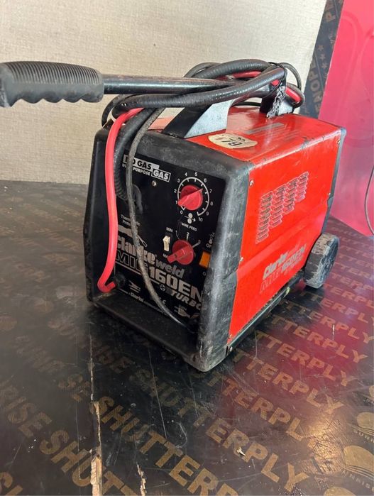 СО2 цео заваръчен апарат, внос от Англия SEALEY висок клас 150ампера