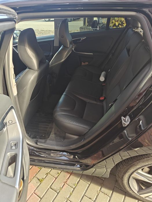 Volvo V60 Plug-in Hybrid 2.4