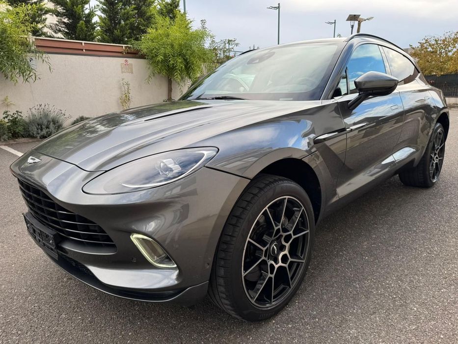 ASTON MARTIN DBX 2021 — imagine 3