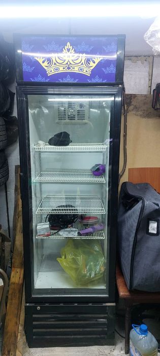 Витринный холодильник