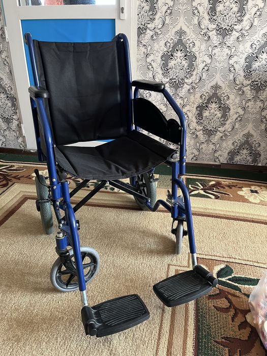 Инвалидная коляска