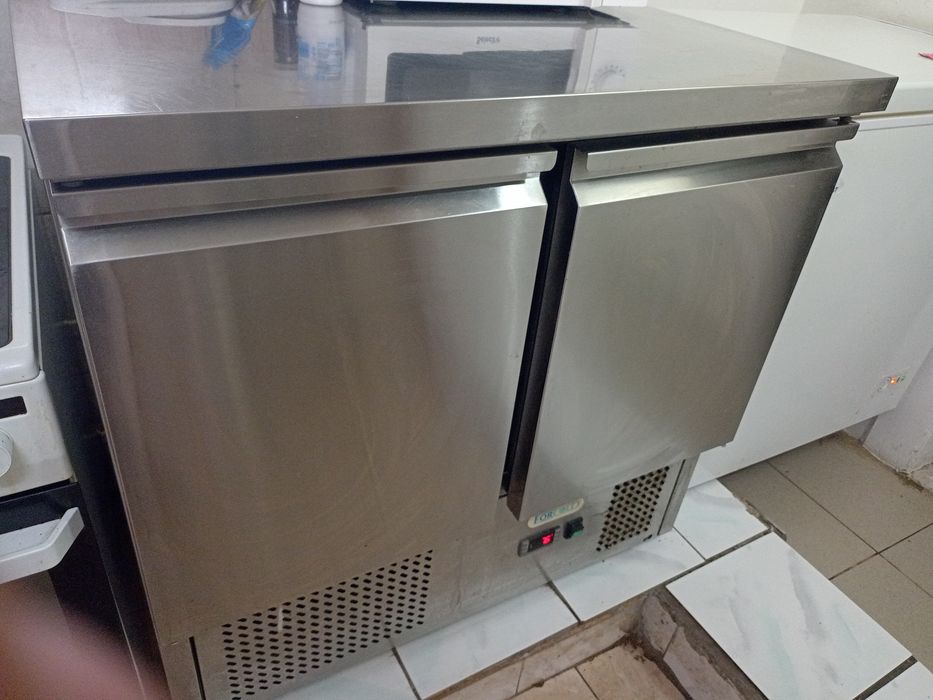 Vând frigider inox profesional