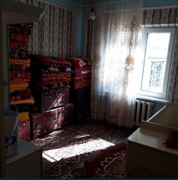 Продам 4 комнатную квартиру