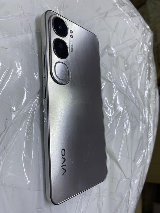 Vivo v 40 lite идеал