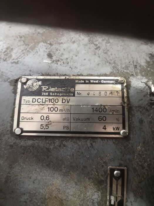 Вакуум помпа 100 кубика