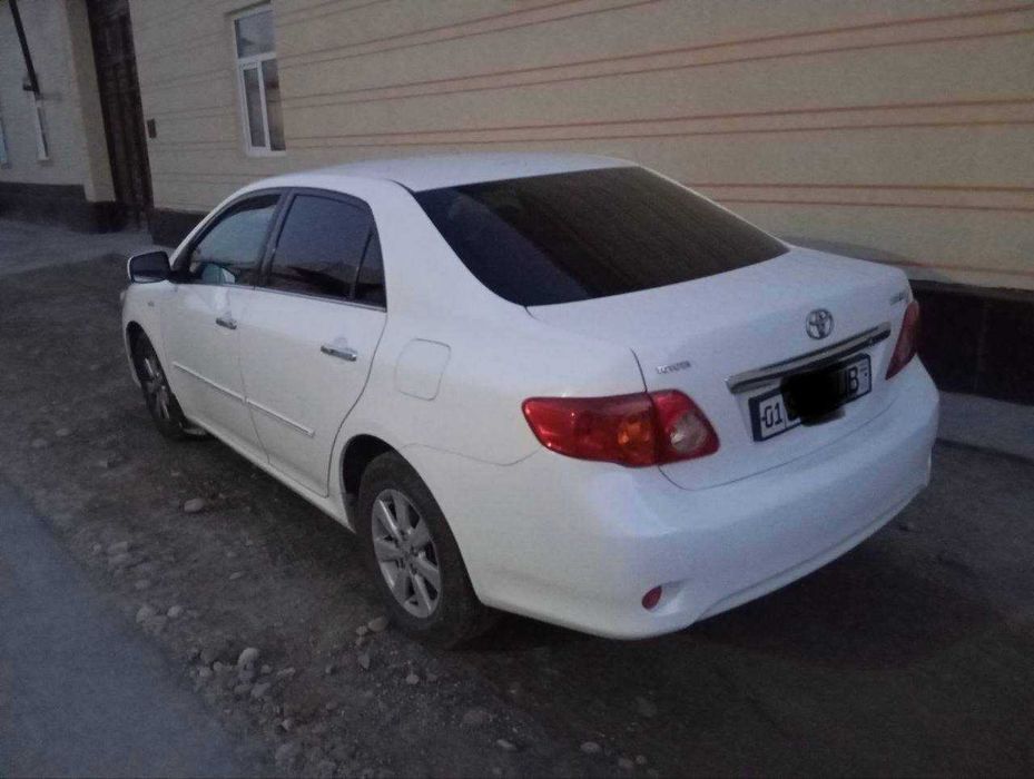 Toyota Corolla 2007 г.в., объем 1,8 л