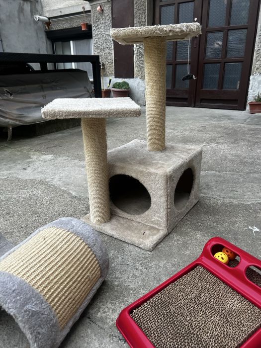 Loc de joaca pisici casa pisica