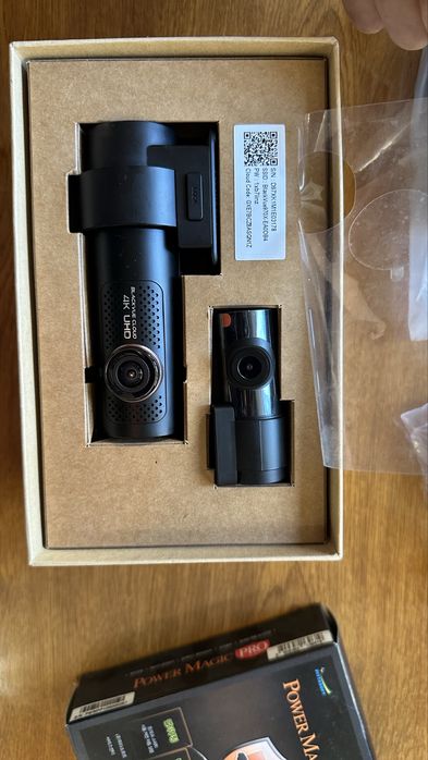 Продам видеорегистратор Blackvue 970x