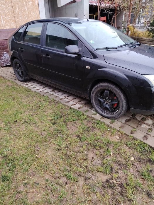 Vând Ford Focus II 1.4 benzina 80 cp