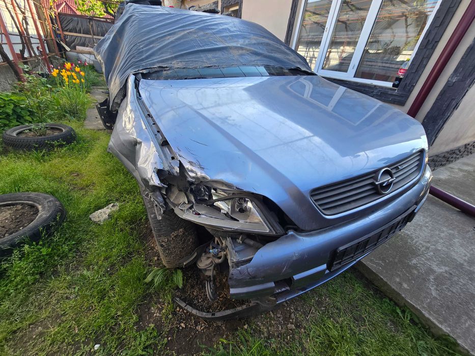 Dezmembrez Opel Astra G sau Vand intreaga
