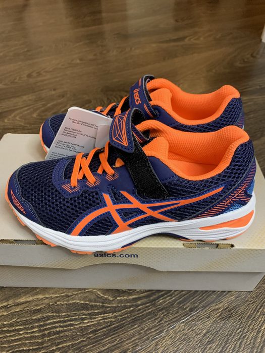 Кроссовки детские Asics