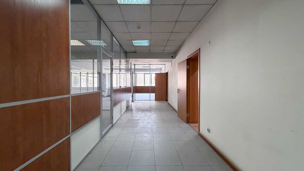 Продаётся коммерческое здание — 911 м²