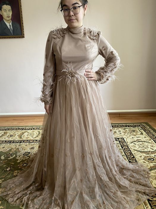 Продам платье новое