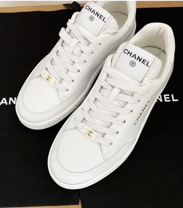 Chanel sneakers 38