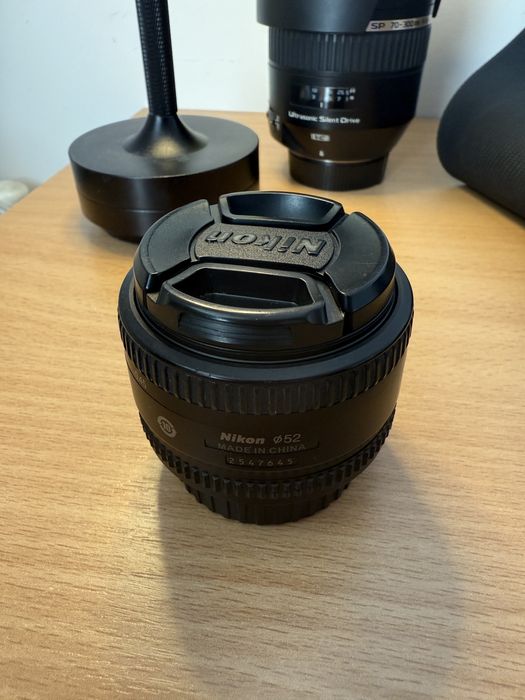 Vând obiectiv Nikon AF Nikkor 50mm f/1.8D, montură Nikon F.