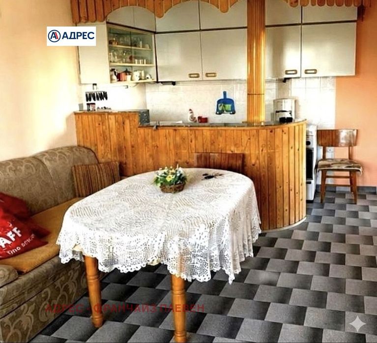Продава се Двустаен апартамент в Плевен, 9-ти квартал - 70 кв.м за 831 €/кв.м - Снимка #1