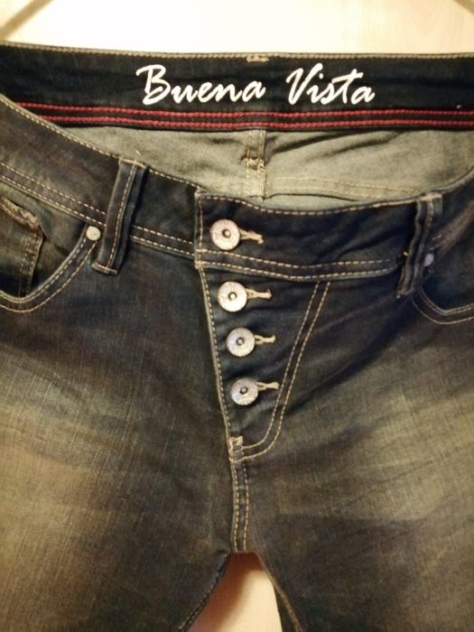 Jeansi dama moderni, calitativi noi, mărime M / L, elastici, slim/fit,