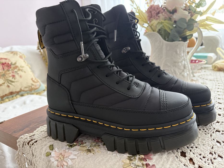 Dr. Martens размер 39, изключително запазени