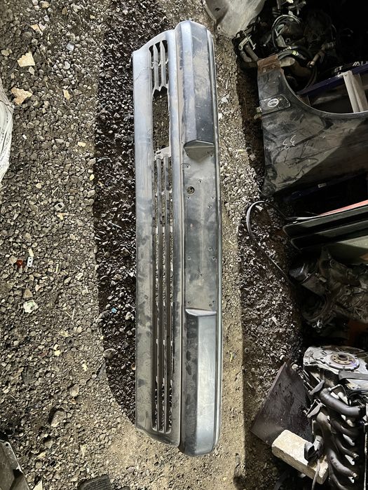 Бампер на мерседес w124