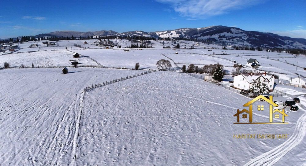 Teren la munte cu o suprafata totala de 2.000 mp, format din 2 PARCELE