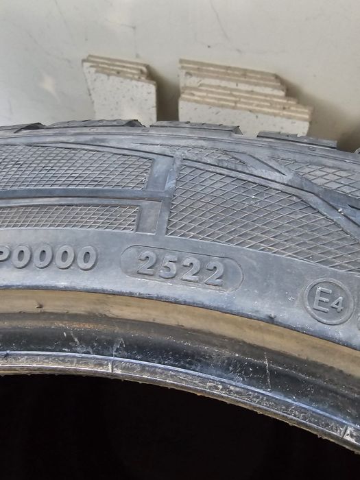 Set Anvelope iarna pe 20 BMW G01 G02 275 40 R20 245 35 R20