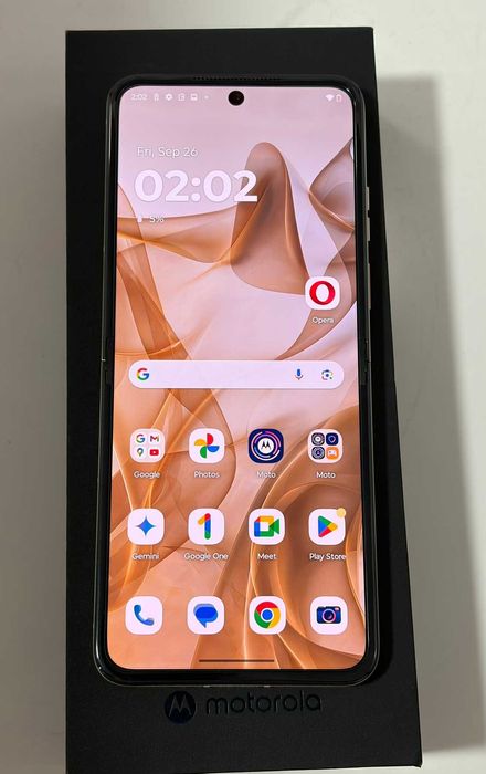 Motorola Razr 50 256GB + 8GB RAM