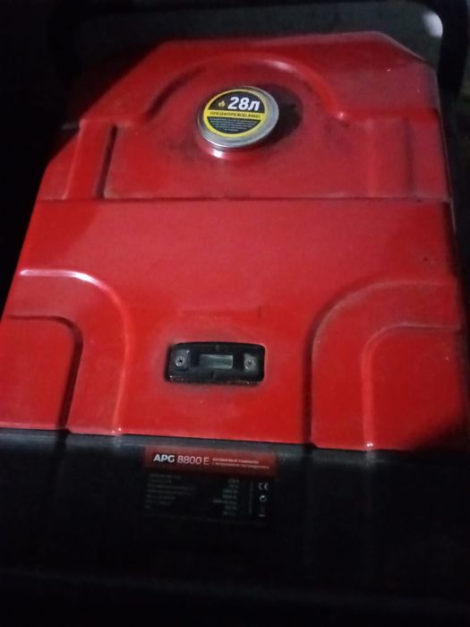 Продам бензиновый гениратор