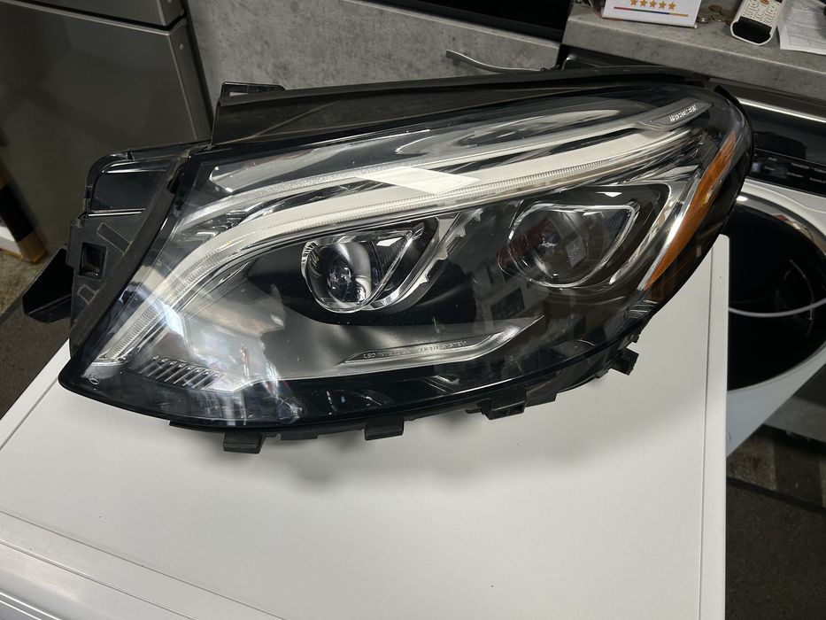 Оригинален фар Мерцедес гле -Mercedes Gle w 166