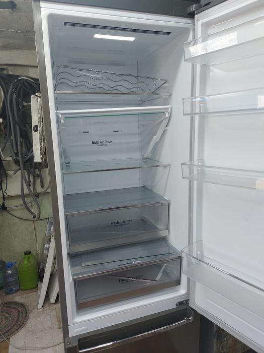 Продам холодильник