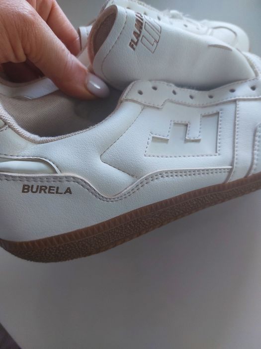 Нови обувки burela