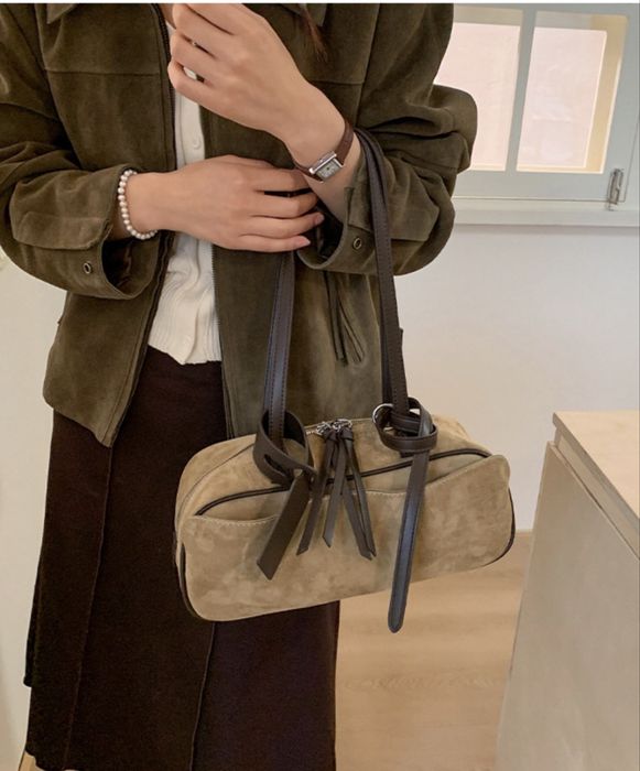 Сумка багет из искусственной замши