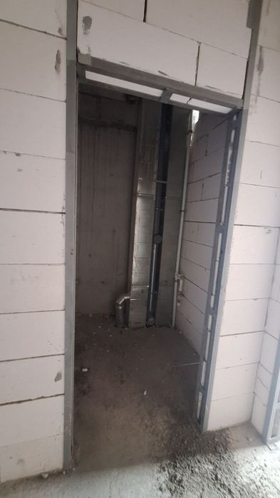 Янги уй коробка холатида.