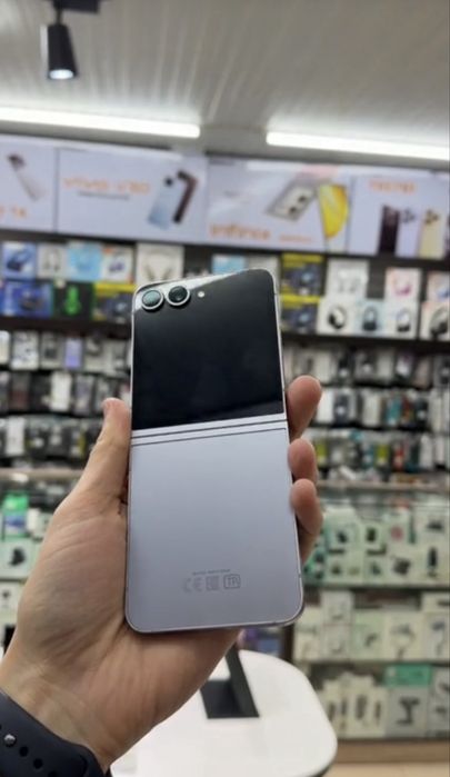 Samsung Galaxy Z Flip 6 12/256