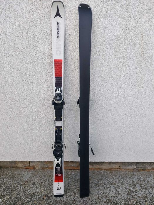 Продавам ски Атмик