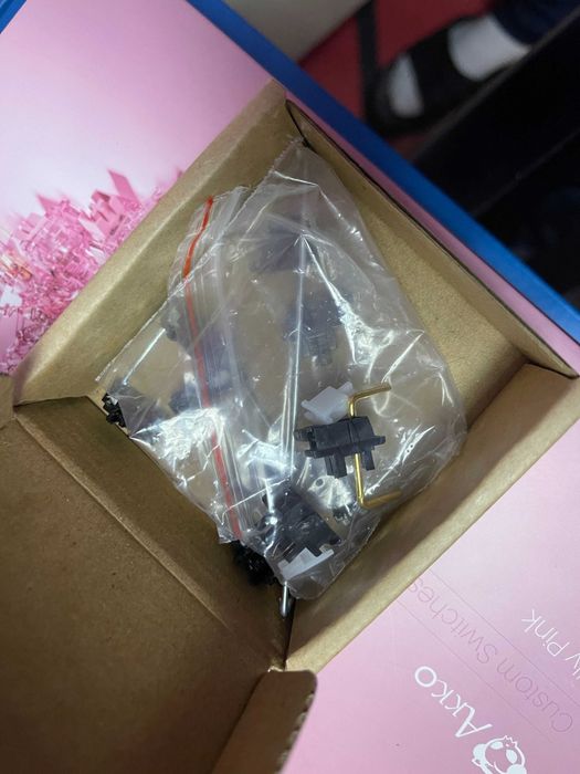 Геймърска клавиатура Epomaker TH80 с Akko суйчове