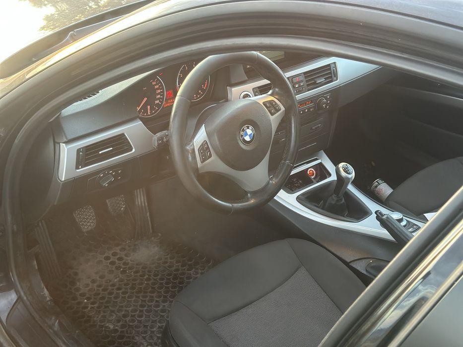 BMW 320 E90 2.0i