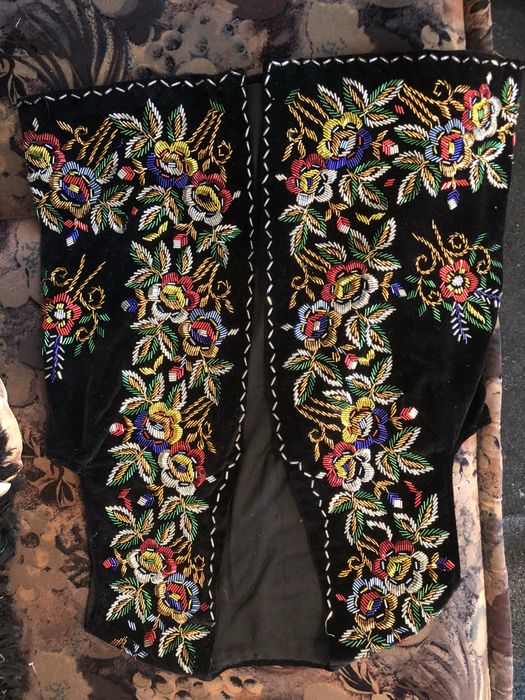 Costum popular autentic