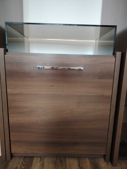 Turn cu vitrina si Noptiera cu sticla securizata LEMS