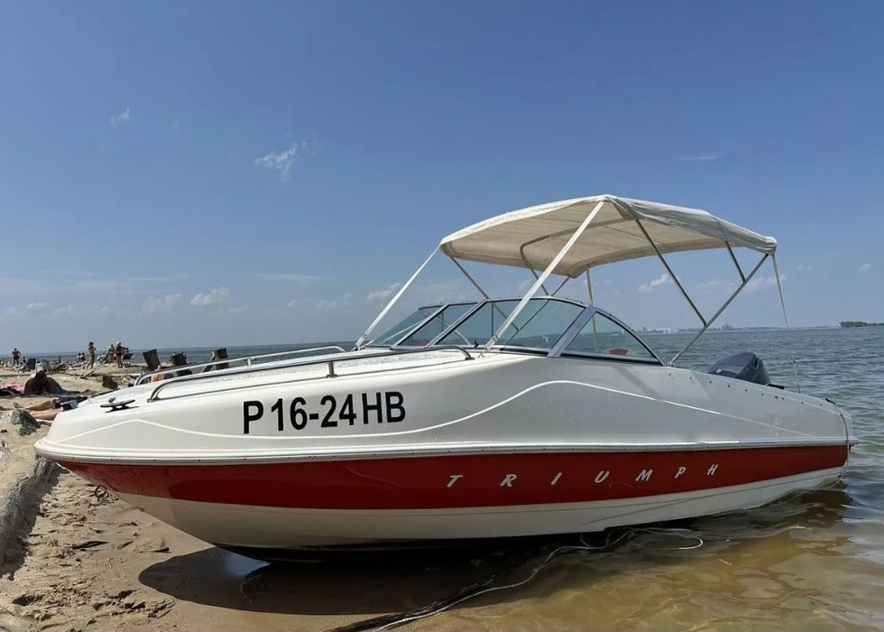 Продаётся Катер Triumph Yamaha 100 лс 4 такта