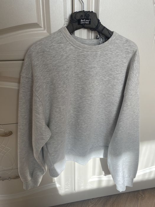 продам кофту/толстовку серая Bershka