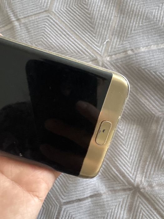 Samsung galaxy s7  edge