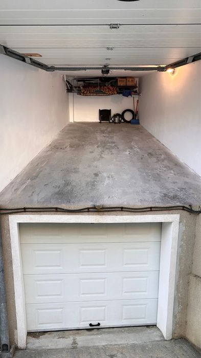 Vând apartament cu 4 camere renovat TOTAL +Garaj