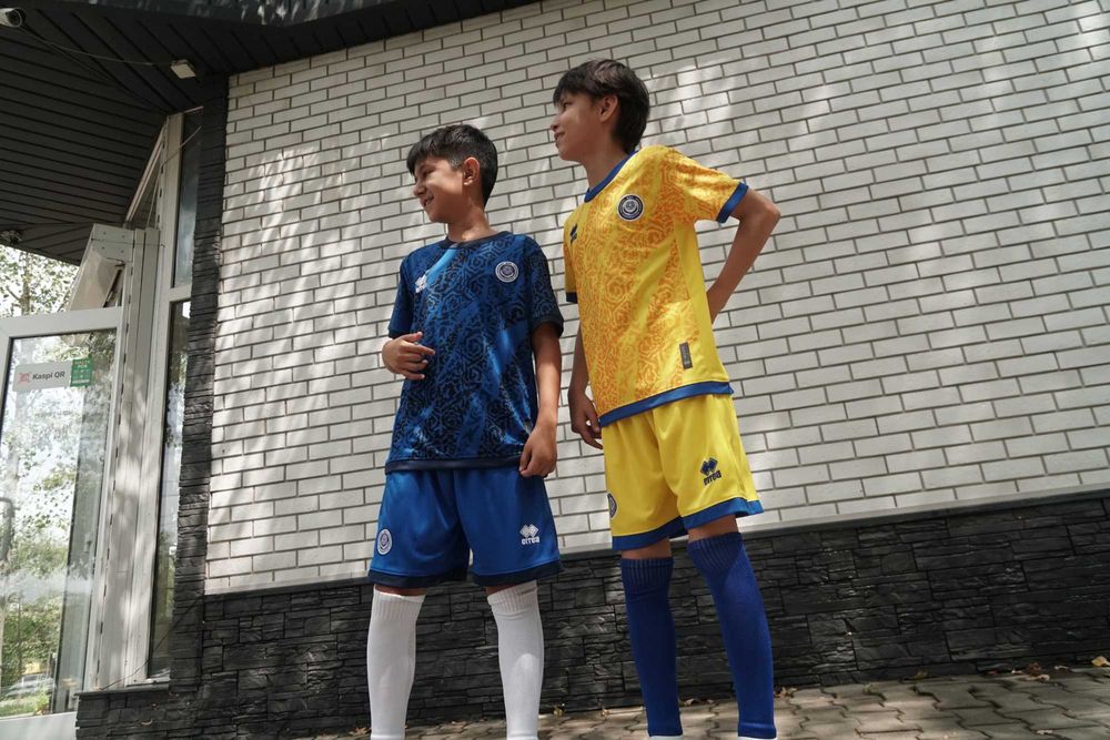 Форма футбольная сборная Казахстана детская и взрослая в Алматы