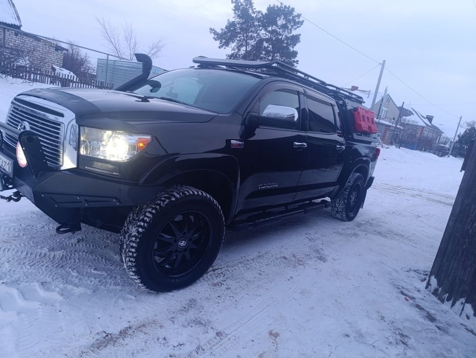 Продам Тойоту тундру