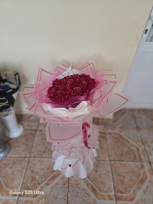 Buchet regal , trandafiri din săpun