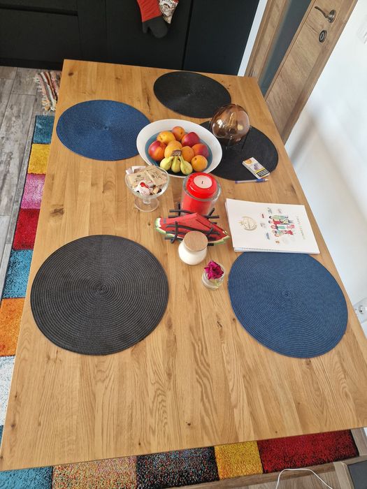 Трапезна маса масив дъб