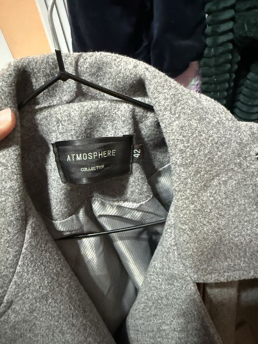 Продам пальто осенее